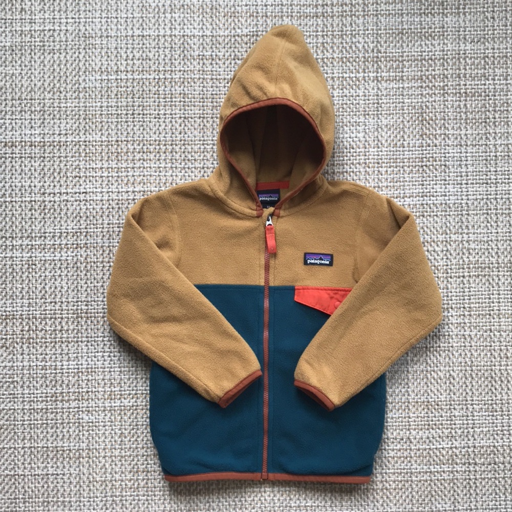 *Patagonia Fleece Jacket (size 3T)